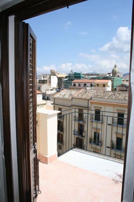 A Terrace In The Heart Of Palermo Apartman Kültér fotó