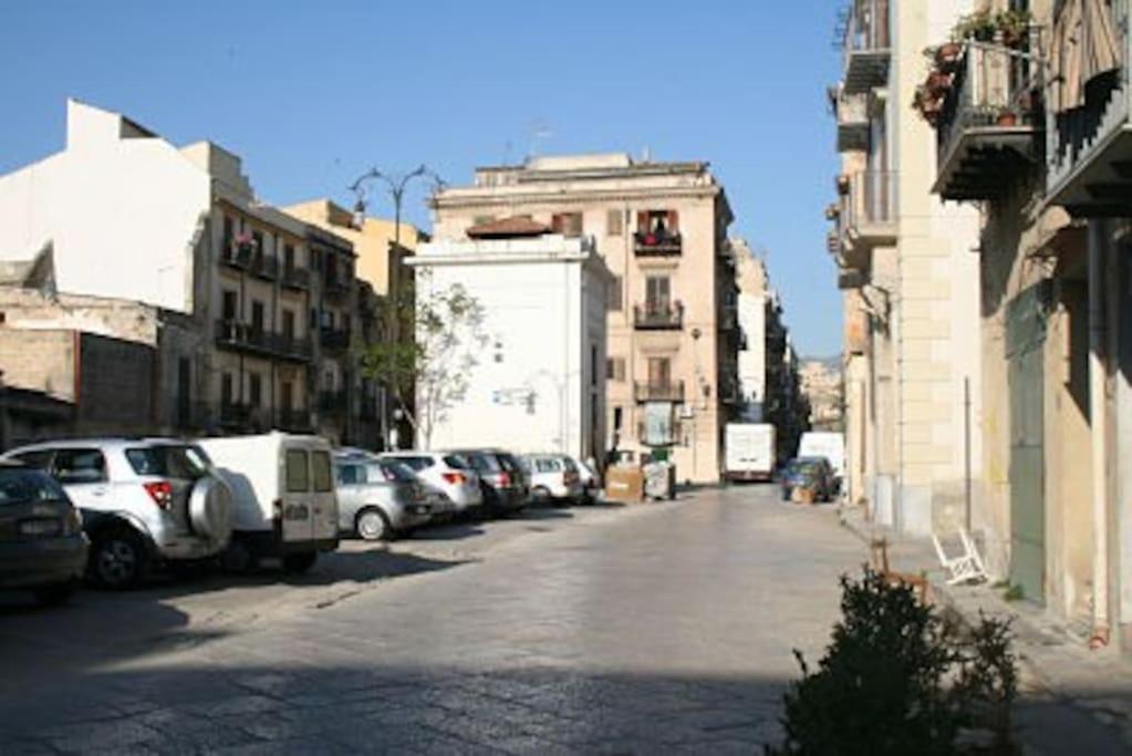 A Terrace In The Heart Of Palermo Apartman Kültér fotó