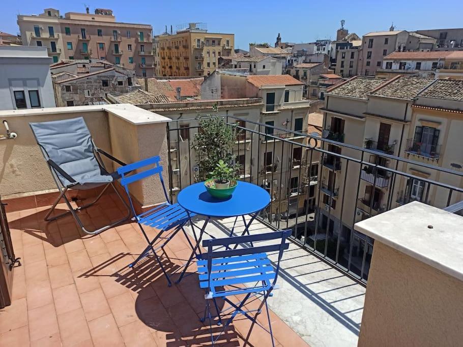 A Terrace In The Heart Of Palermo Apartman Kültér fotó